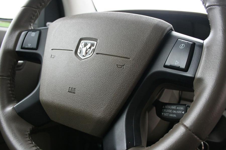  Dodge Journey R/T 2009 года  (фото 21 из 31)